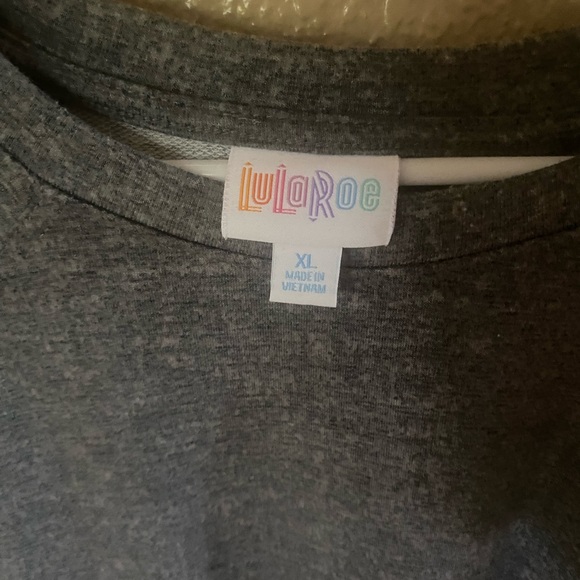 Lularoe tops only worn a couple times. Size XL - Picture 4 of 10